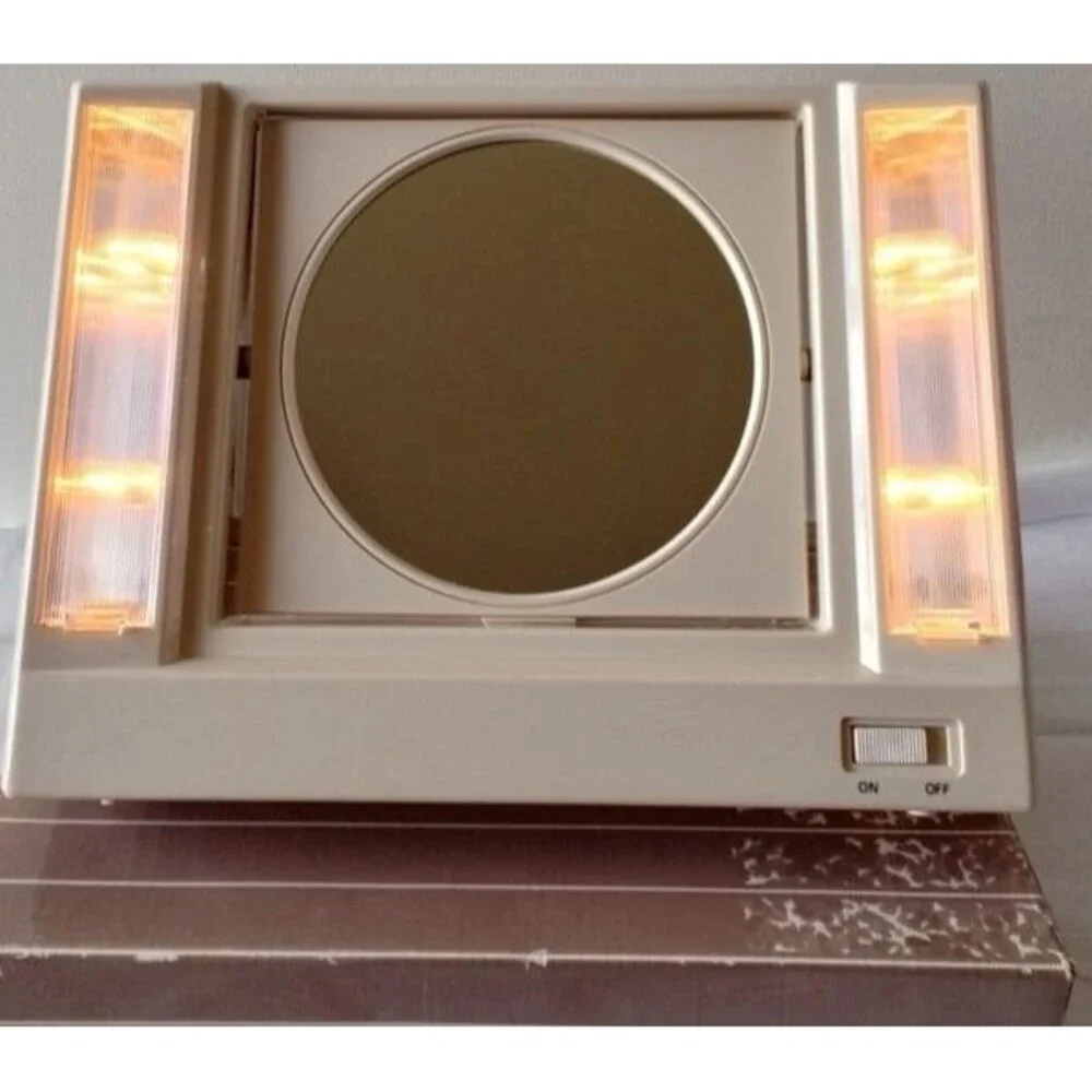 Avon Reflections of Beauty Vintage 2 Sided Magnifying Make-Up Mirror NEW Lights